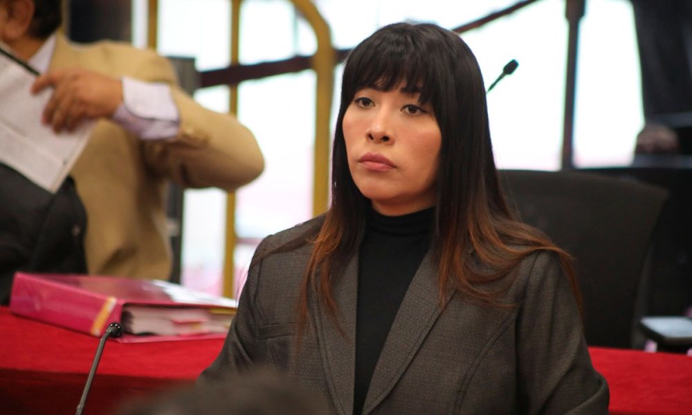 Fiscalía pide prisión preventiva para Betssy Chávez