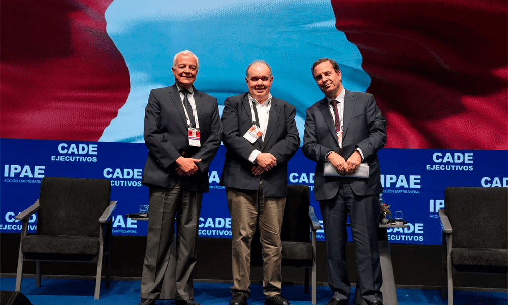 Rafael López Aliaga propone eliminar la bicameralidad en el CADE 2025