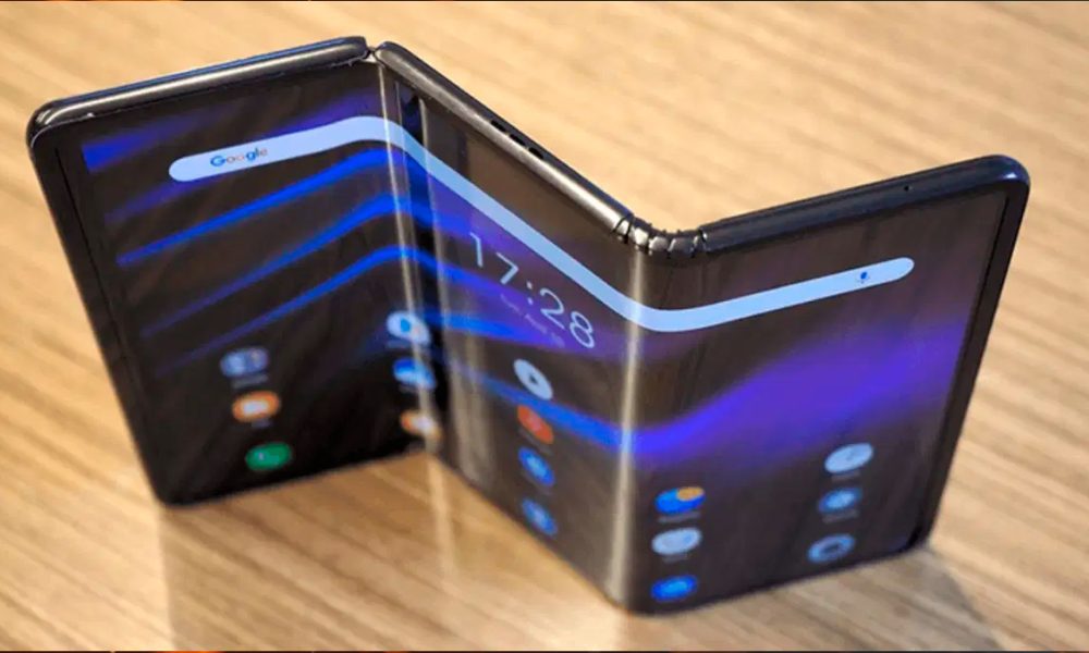 Samsung toma la delantera: así es su primer teléfono plegable en tres partes y el precio que deja atrás a Apple